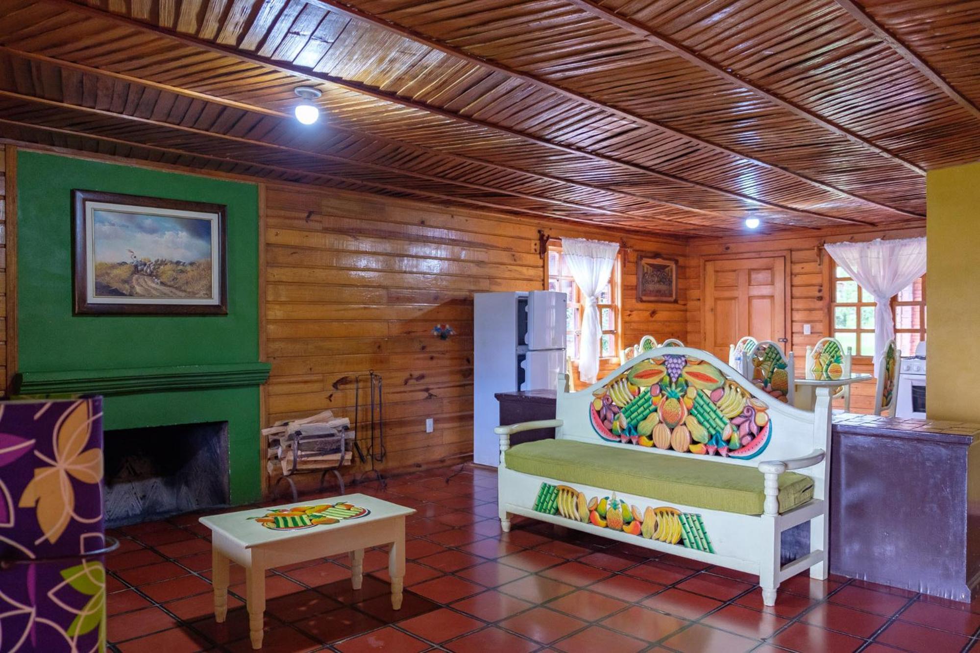 Zirahuen Forest And Resort Exterior photo