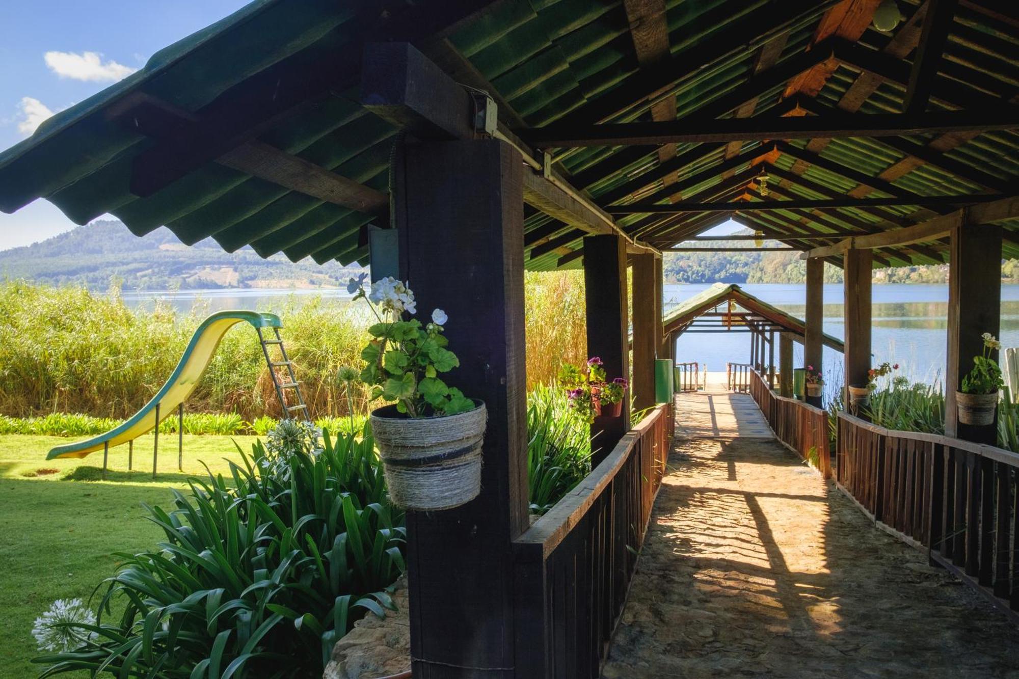 Zirahuen Forest And Resort Exterior photo